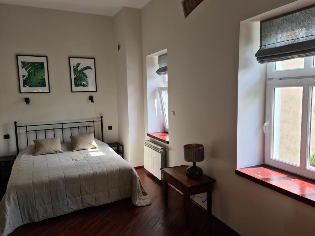 Apartamento Apartament W Starej Szkole Srebrna Góra Exterior foto